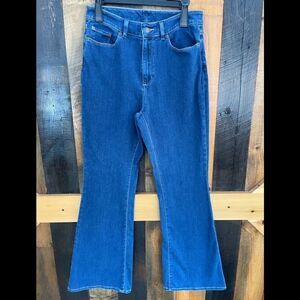 Ll Bean Classic Fit stretch boot cut 5 pocket style jeans, size 10.